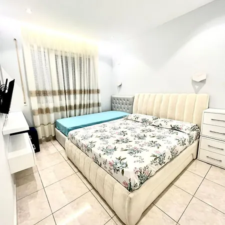 Gjiri I Lalezit Vala Mar With Garden *